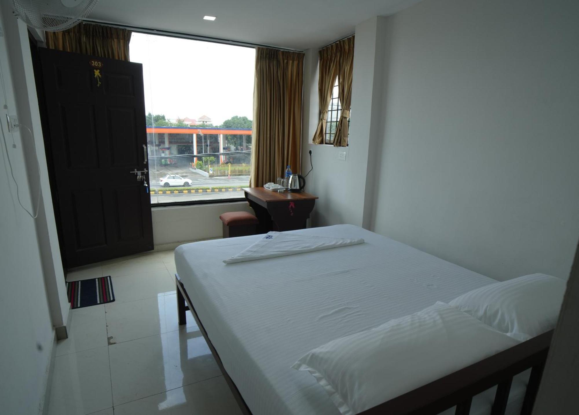 Port View Residency Pvr Ξενοδοχείο Nedumbassery Εξωτερικό φωτογραφία