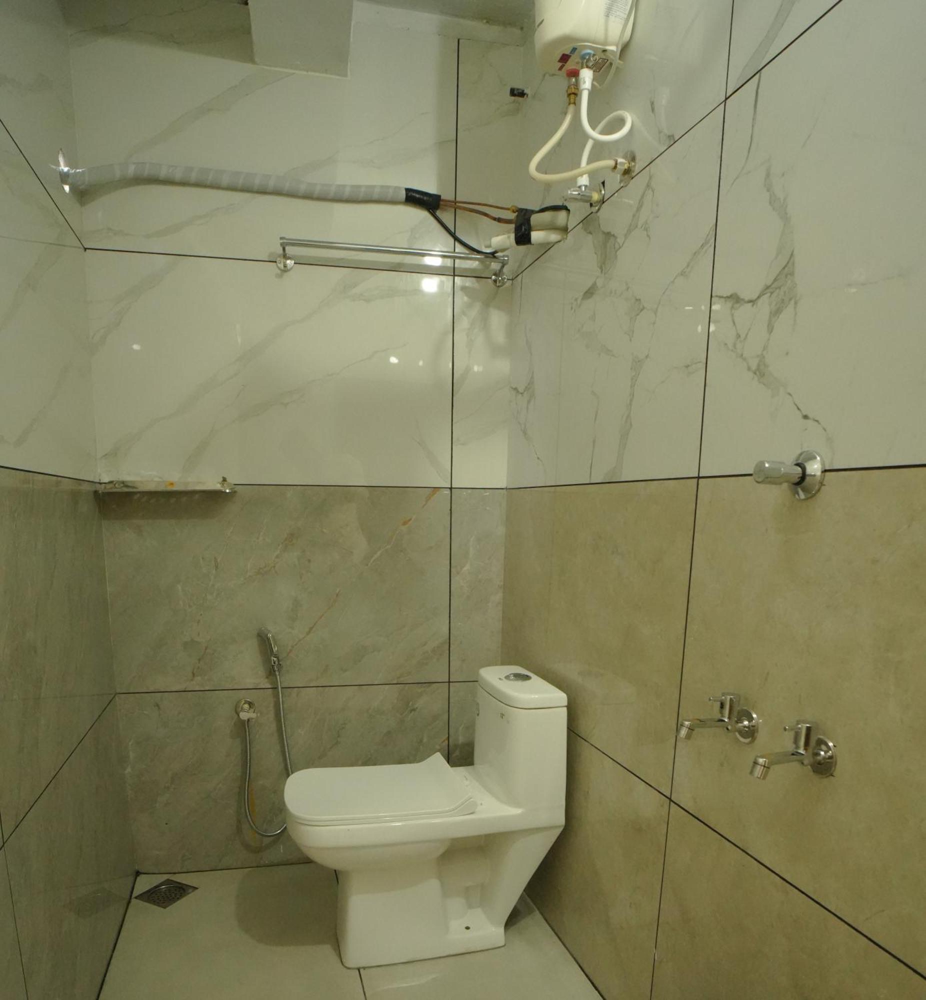 Port View Residency Pvr Ξενοδοχείο Nedumbassery Εξωτερικό φωτογραφία
