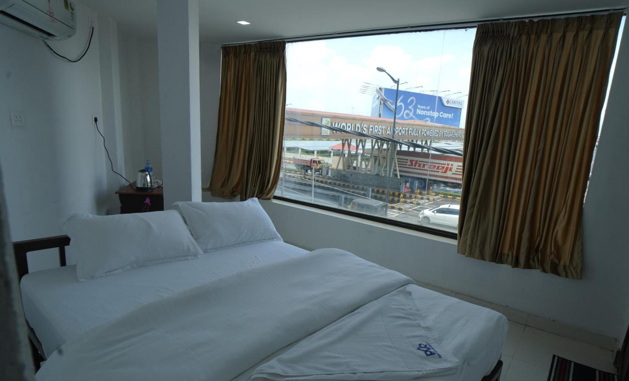 Port View Residency Pvr Ξενοδοχείο Nedumbassery Εξωτερικό φωτογραφία