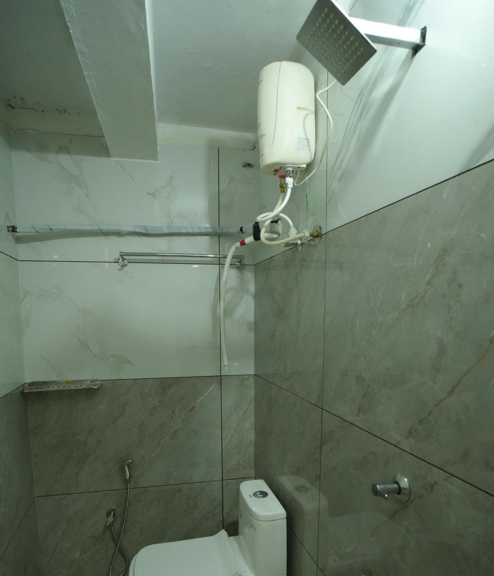 Port View Residency Pvr Ξενοδοχείο Nedumbassery Εξωτερικό φωτογραφία